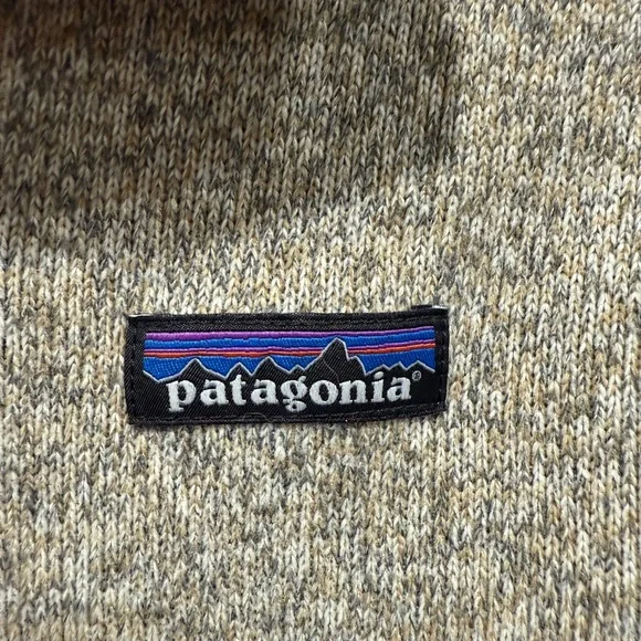 Patagonia Women's Better Sweater 1/4-Zip Fleece in the "Pelican Cream" - Picture 4 of 7